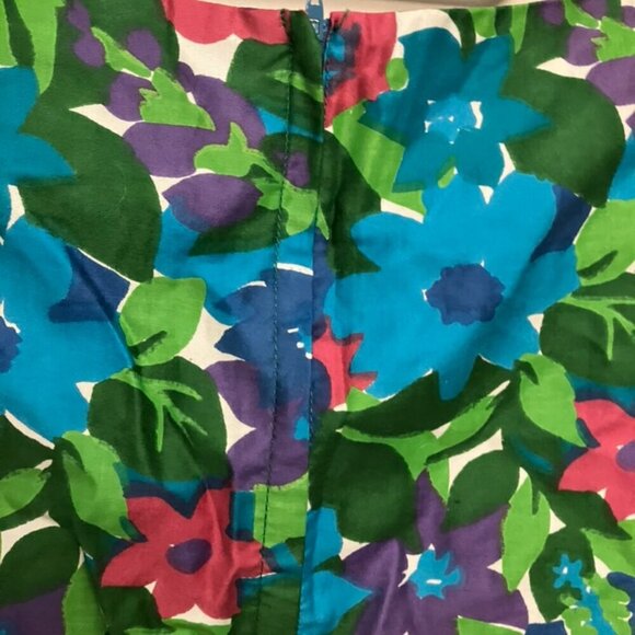 Hawaiian Dress, but Subtle (and Plus) - Picture 3 of 4